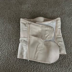 Belly Bandit Luxe Postpartum Belly Wrap